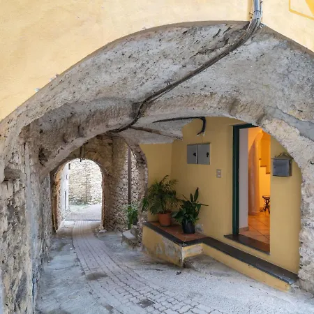 Apartman Le Volte - Ptb190 By Interhome